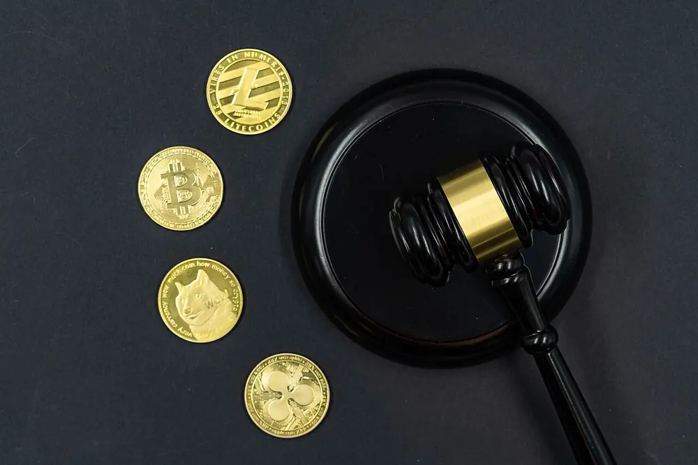betus depósito bitcoin - monedas de criptomonedas sobre una mesa